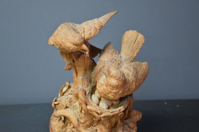 null SCULPTED WOOD GROUP OF THE BLACK FOREST, COUPLE OF BIRDS AND SMALL FOREST ANIMALS...