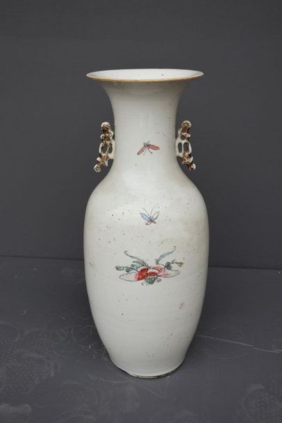 null CHINA PORCELAIN VASE WITH DOUBLE LADIES DECORATIONS. REPUBLIC TIME 56 CM HE...