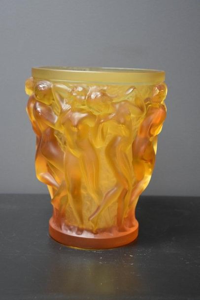 null LALIQUE AMBER VASE WITH BACCHANTES. HT 24 CM Ø 18.9 CM. EDITION NUMBERED CERTIFICATE...
