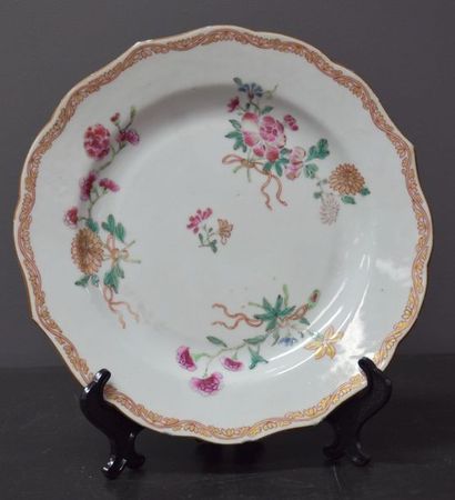 Plate in Chinese porcelain of the Company...
