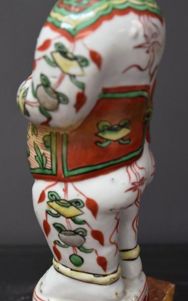 null HO HO Kangxi period in Chinese porcelain (breakages and restorations). Ht 27...