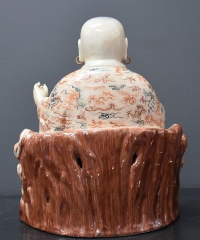 null Polychrome Chinese porcelain Buddha around 1900. Height: