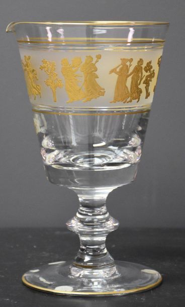 null Val saint Lambert crystal jug, "la danse de Flore". H : 21cm.