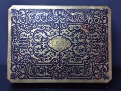 null Boulle marquetry box, Napoleon III period. Dimensions : 31 X 23 CM. Height :...