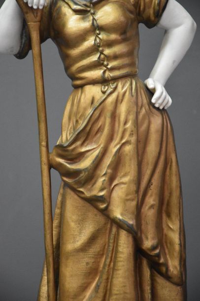 null Georges Omerth ( 1895 - 1925 ) . Sculpture en biscuit blanc et régule doré ....