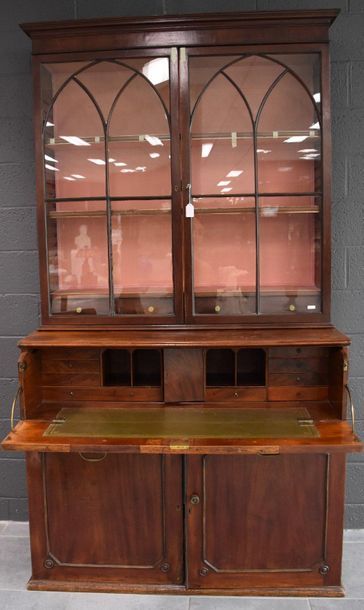 null Two mahogany desk-library bodies. Early 19th century. Condition of use ( 2 damaged...