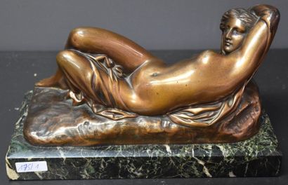 null Bronze around 1900, naked woman lying down. Ht 12 cm, Length 24 cm (without...