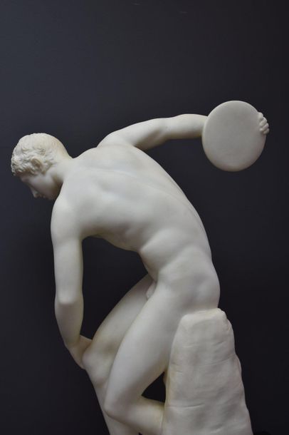 null Antonio FRILLI (c.1880-1920). Le discobole , sculpture à l'antique en marbre...