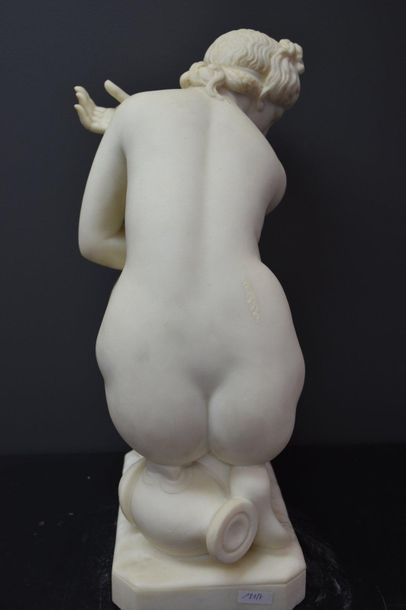 null Antonio FRILLI (c.1880-1920). Antique white marble Venus signed A. Frilli in...