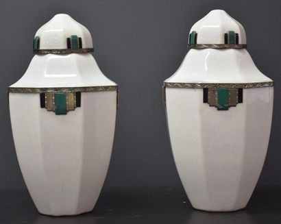 null Pair of Boch Keramis monochrome vases in crackle white . Very rare models with...