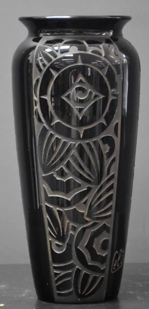 null Vase in glassware of Scailmont of black color, acid-etched of geometrical patterns....