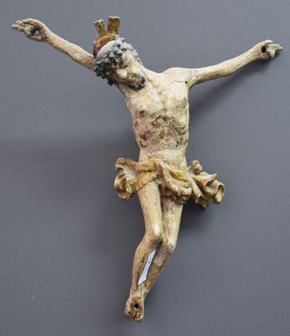 null Christ en bois sculpté polychrome, XVII ème siècle . Allemagne . Ht 25 cm .