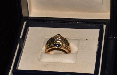 null 18 k gold ring from the house of "Chopard", set with 3 small diamonds and 2...