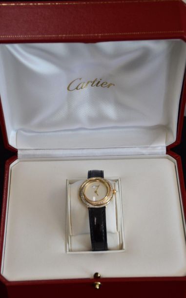 null Cartier watch model Trinity sold with box and original documents.
