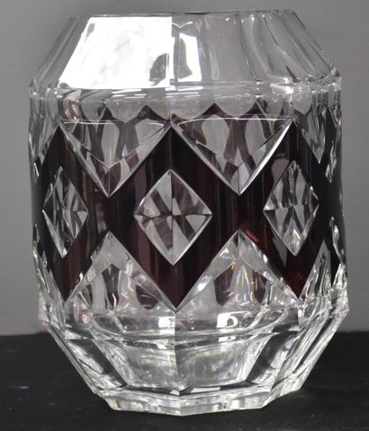 null Art deco vase in Val Saint Lambert crystal Tripoli model. 

Ht 30 cm.