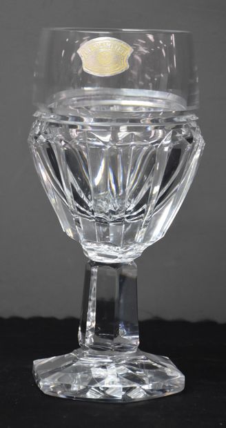 null Rare calice en cristal taillé du Val-Saint-Lambert, modèle Philippe Wolfers,...