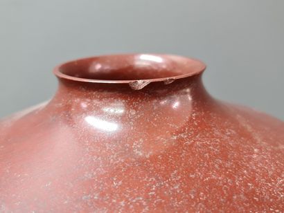 null Vase à l'antique en Jaspe fin XIX ème siècle. Ht 16 cm. ( deux petits éclats...