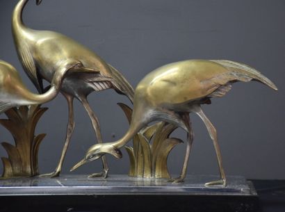 null 安德拉斯-辛科(1901-1976)。3组银铜色的涉猎者。高35厘米。长度44.5厘米。