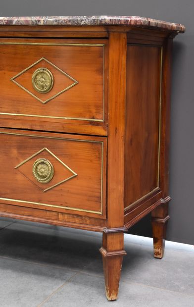 null Elegant solid mahogany chest of drawers from the Directoire period opening on...