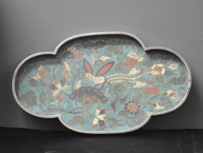 null Set of 2 Chinese trays XIX th century, one in pewter, the other in lacquer....