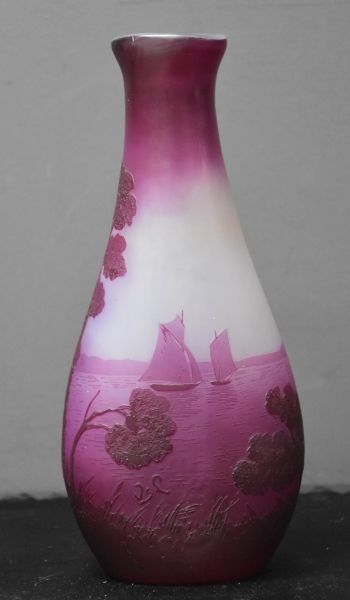 null Multilayer vase in Val Saint Lambert with acid-etched decoration of sailing...