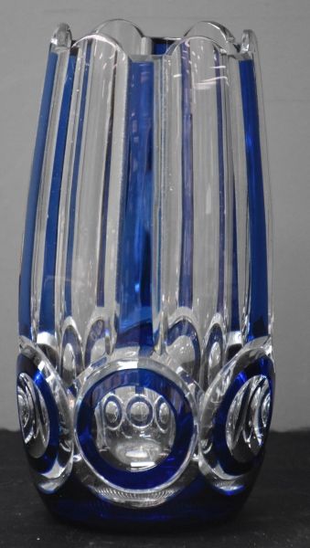null Vase art déco en cristal du Val Saint Lambert, modèle Ulysse.

Ht 25,5cm.
