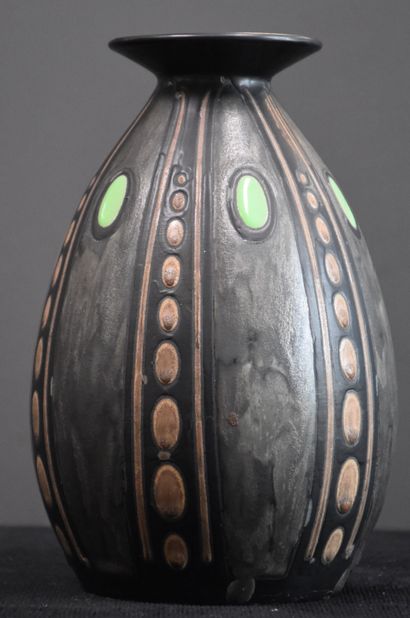 Charles Catteau ( 1880 - 1966 ) Charles Catteau ( 1880 - 1966 ). Africanized stoneware...