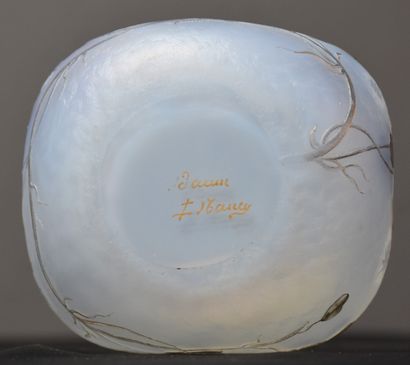 Antonin Daum ( 1864-1930) Antonin Daum ( 1864 - 1930 ). Vase décoré à l'acide de...