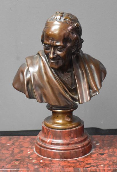 null Encrier en marbre griotte rouge surmonté d'un buste en bronze

 de Voltaire...