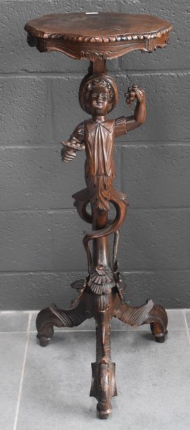 null Sellette en bois sculpté vénitienne fin XIXème. Ht : 92 cm