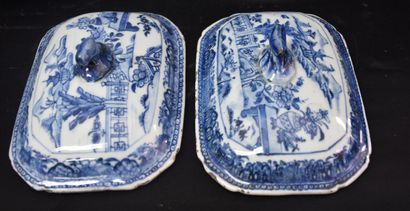 null Paire de terrines couvertes en porcelaine de chine vers 1900. 11 x 17 x 11 ...