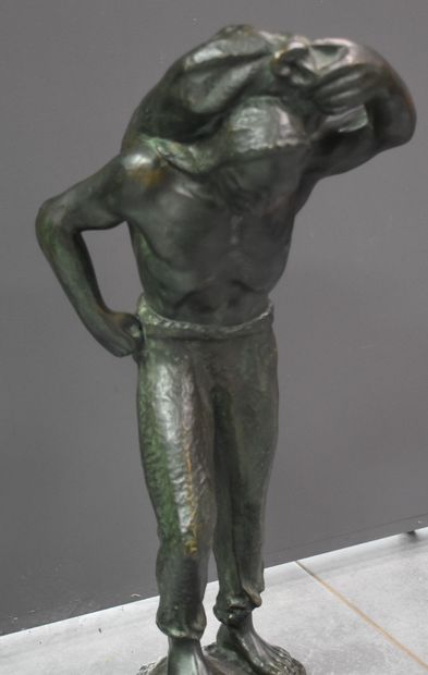 Sylvain Norga (1892-1968). Sylvain Norga (1892-1968). Le débardeur. Bronze à patine...