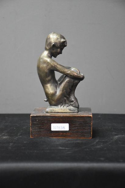 Eugène Canneel (1882-1966)., Eugène Canneel (1882-1966). Jeune faune en bronze argenté...
