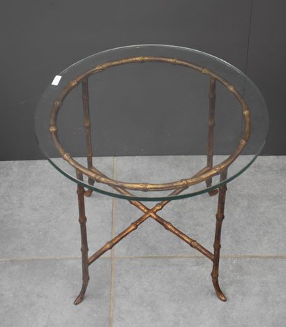 null Small coffee table with bamboo foot type Baguès or Jansen. Height: 37 cm. Ø:...