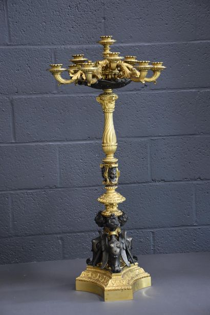 null Imposing historicist mantel set in gilded and patinated bronze circa 1840. The...