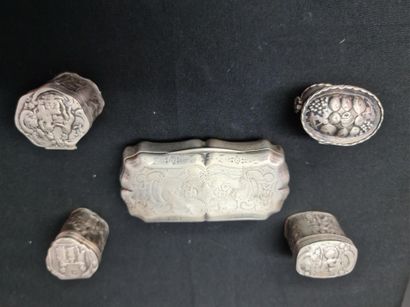 null Collection of silver boxes with various hallmarks. Most of them end of 19th...