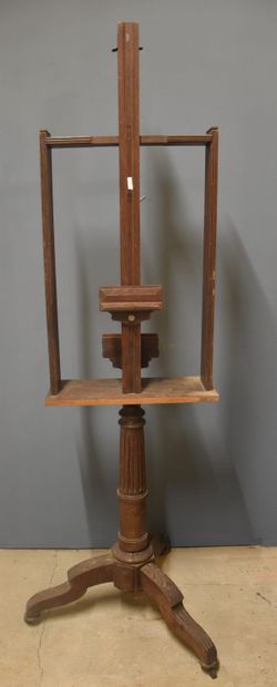 null Oak easel with double presentation. End of the 19th century.