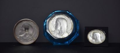 René Lalique (1860-1945). René Lalique (1860-1945). Set of 3 religious molded reliefs...