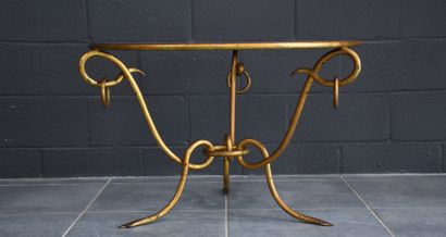 null 咖啡桌设计镀金的铁。高度：54厘米。直径：81厘米。