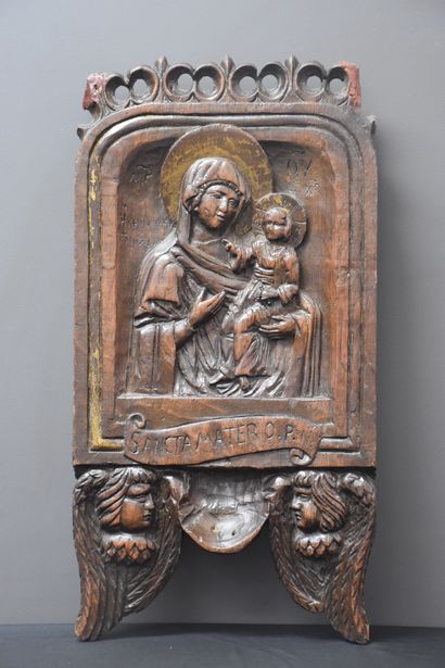 icon in carved wood. Height: 50 cm.