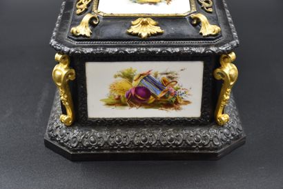 null Napoleon III period box with porcelain plates richly decorated with romantic...