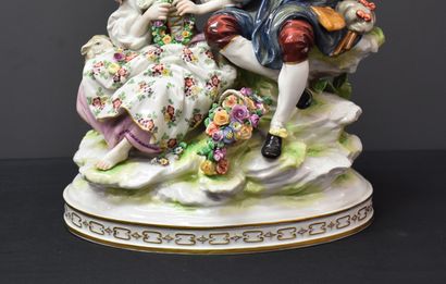null Romantic group in polychrome porcelain around 1900. (Ludwigsburg ?) Signed Laboury...