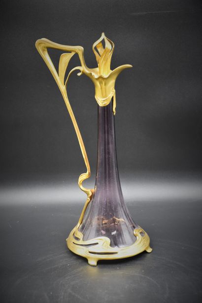 null Art nouveau ewer in crystal and gilded metal WMF Ht : 40 cm.