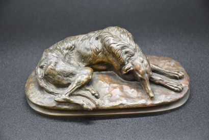 Paul GAYRARD (1807-1855) 保罗-盖拉德（1807-1855）阿富汗灰狗。日期为1848年的青铜器。高度：7厘米 长度：14厘米。