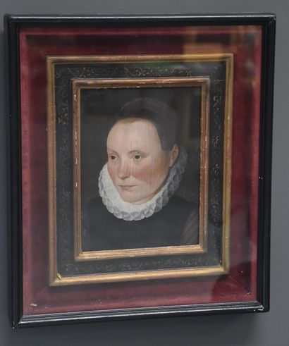 一位上流社会的女士拿着草莓的画像。橡木板上的油画。荷兰第十六世纪。尺寸：16 x...