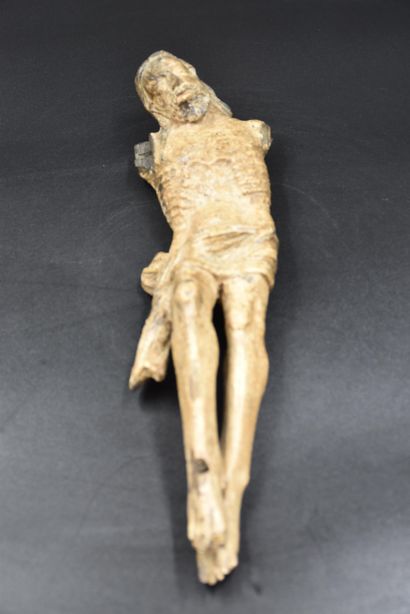 晚期哥特式雕刻的小木制基督。高度：34厘米。