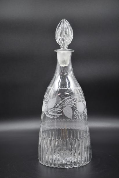 null Carafe in Rance glass. Pear shape. Beginning of the 19th century. Height 37...
