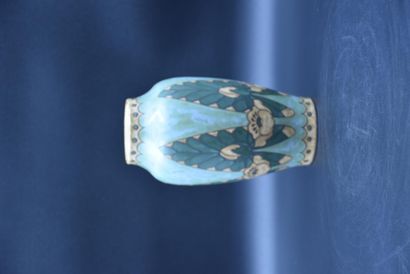 Boch Keramis 炻器花瓶，装饰着风格化的棕榈叶。D 669.有图案的H...