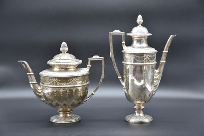 null Silverware ODIOT Paris. Set of four coffee service pieces. Weight : 3400 gr...