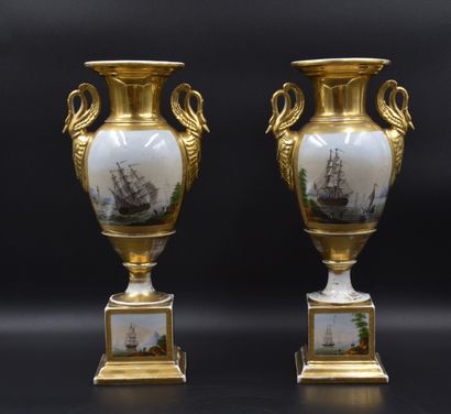 null A pair of Brussels porcelain vases in the Empire style, early 19th century,...